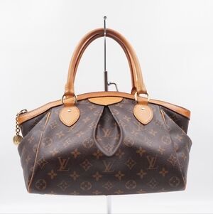 CB48 💖 Louis Vuitton Monogram Tivoli PM